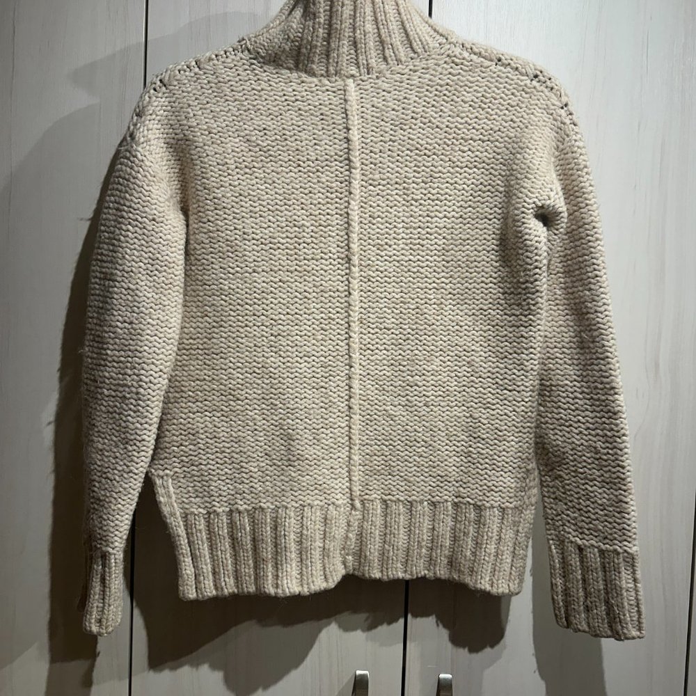 🎉HOST PICK🎉 CREAM Aritzia The Group By Babaton Plumwood Turtleneck XS - Picture 9 of 13